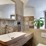 Krumlov Tower Gæstehus