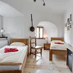 Krumlov Tower Gæstehus 3*